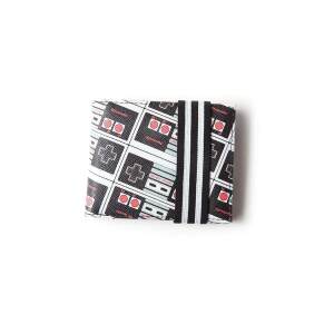 Monedero NES Controller AOP Nintendo - Collector4U.com
