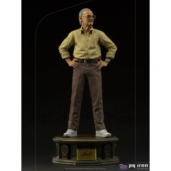 Estatua Stan Lee Legacy Replica 1/4 60 cm Iron Studios - Collector4U.com