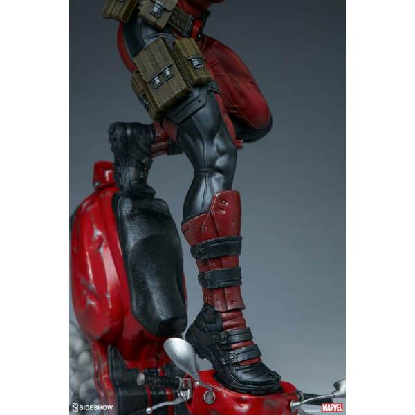 Estatua Premium Format Deadpool Marvel 52 cm Sideshow - Collector4U.com