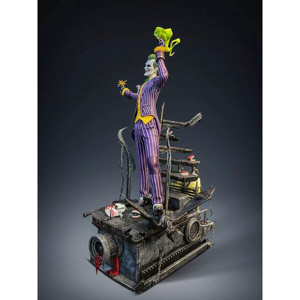Estatua The Joker Batman Arkham Asylum 1/8 40 cm Silver Fox - Collector4U.com