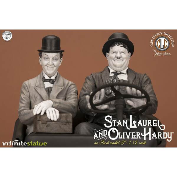 Estatua Laurel & Hardy Ford T, Dos Entrometidos, Old & Rare Infinite Statue 30cm - Collector4U.com