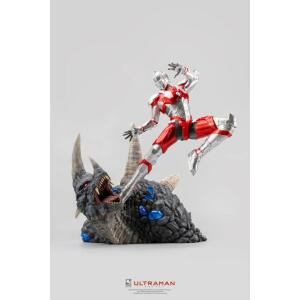 Estatua Ultraman vs Black King Ultraman 1/4 61 cm Pure Arts - Collector4u.com