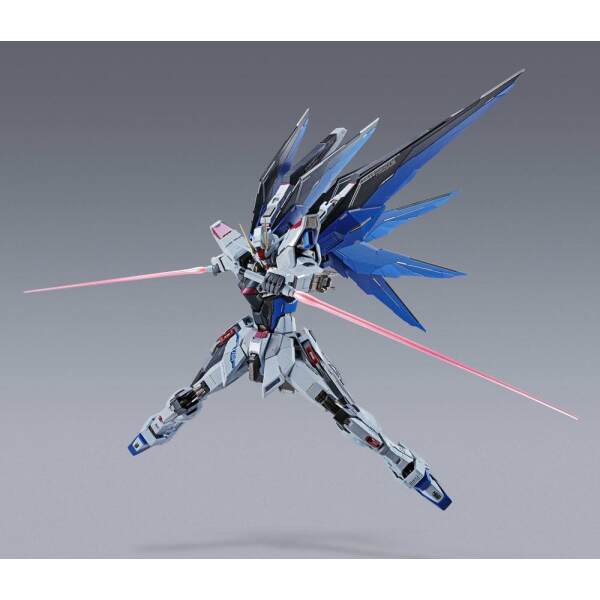 Figura Freedom Gundam Mobile Suit Gundam SEED Diecast Metal Build Concept 2 18 cm Bandai - Collector4U.com