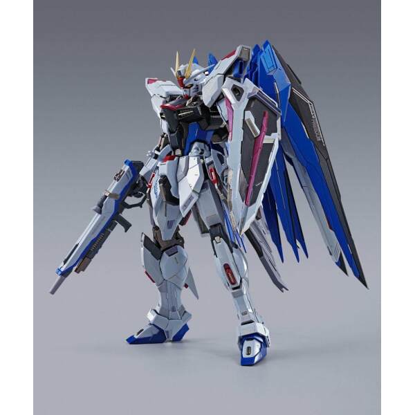 Figura Freedom Gundam Mobile Suit Gundam SEED Diecast Metal Build Concept 2 18 cm Bandai - Collector4U.com