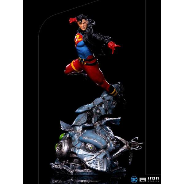Estatua Superboy DC Comics 1/10 Deluxe Art Scale 28cm Iron Studios - Collector4U.com
