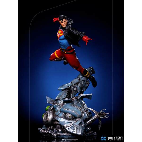 Estatua Superboy DC Comics 1/10 Deluxe Art Scale 28cm Iron Studios - Collector4U.com