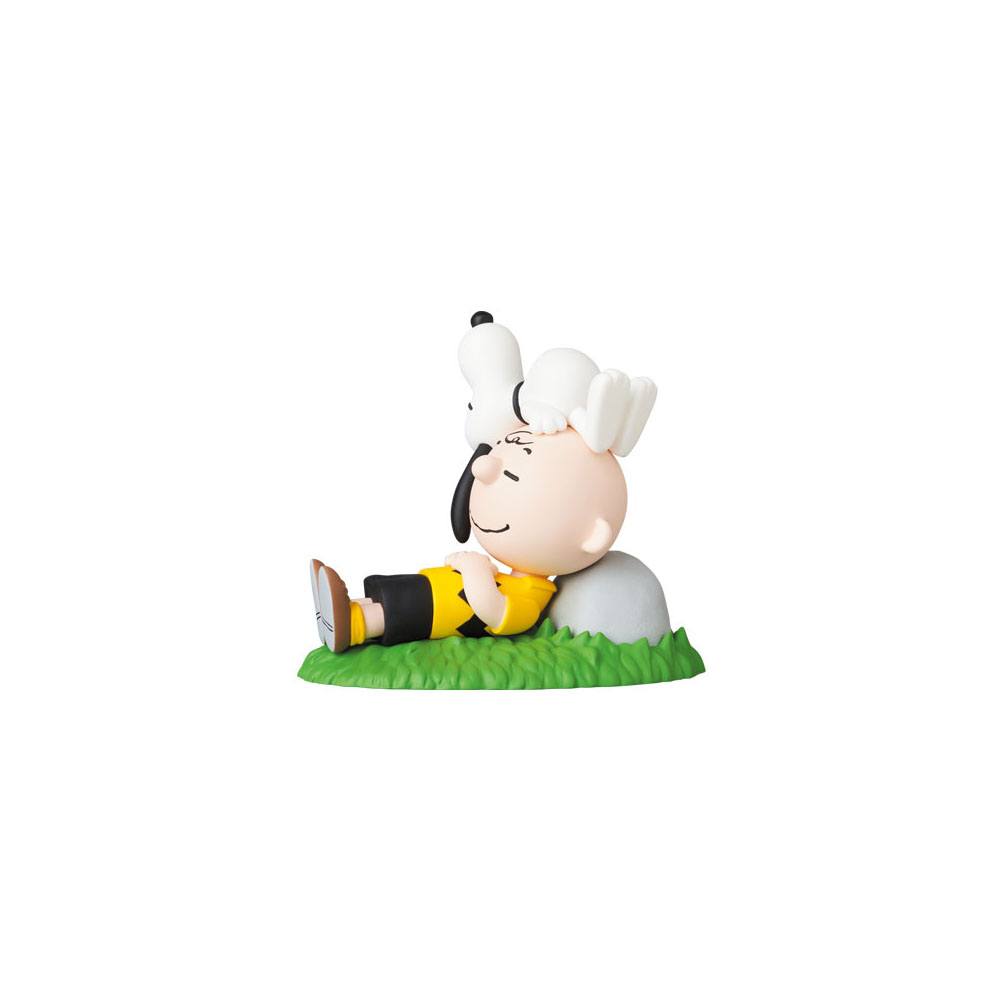 Minifigura Napping Charlie Brown & Snoopy Peanuts UDF Serie 13 10cm Medicom - Collector4u.com
