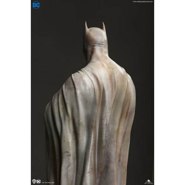 Estatua Batman DC Comics Museum Line 1/4 60cm Queen Studios - Collector4U.com
