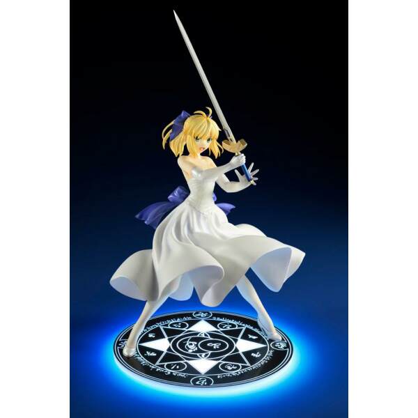 Estatua Saber White Dress Renewal Version Fate/Stay Night Unlimited Blade Works 20 cm PVC 1/8 - Collector4u.com