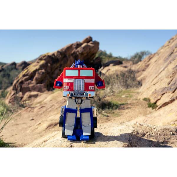 Robot transformable con radiocontrol Optimus Prime Transformers (G1 Version) 30 cm en primicia Jada Toys - Collector4u.com