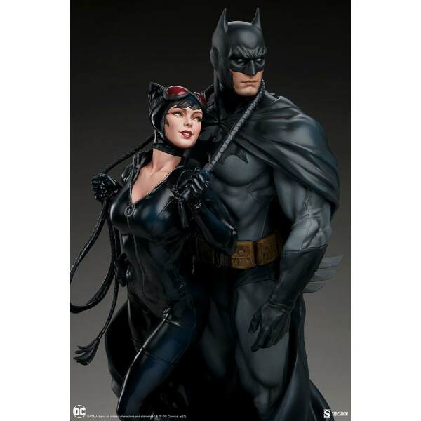 Diorama Batman y Catwoman 51 cm DC Comics - Collector4U.com