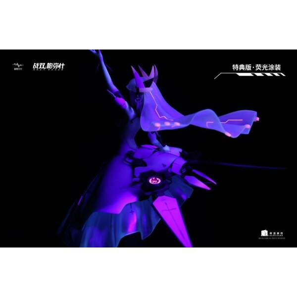 Estatua Liv Luminance Generic Final Punishing: Gray Raven PVC 1/7 Deluxe Edition 38 cm - Collector4u.com