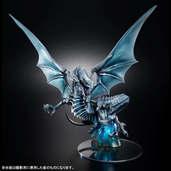 Estatua Monsters Blue Eyes White Dragon Yu-Gi-Oh! Duel Monsters PVC Art Works Holographic Edition 28 cm