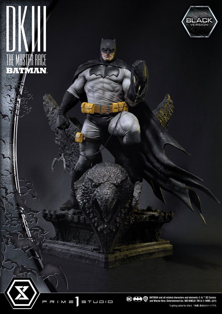 Estatua Batman Black Version Dark Knight III The Master Race 1/3 102 cm