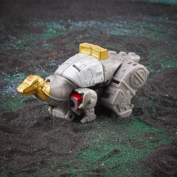 Figura Dinobot Sludge Transformers Legacy Evolution Core Class 9 cm - Collector4u.com