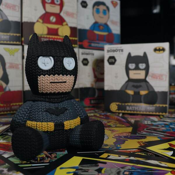 Figura Batman Black Suit Edition DC Comics 13 cm - Collector4u.com