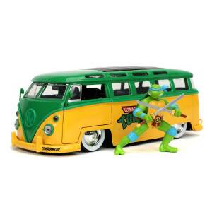 Teenage Mutant Ninja Turtles Vehículo 1/24 Hollywood Rides 1962 VW Bus con Leonardo Figura - Collector4U