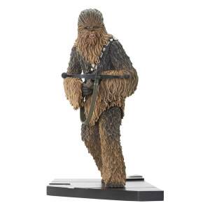 Star Wars Episode IV Estatua Premier Collection 1/7 Chewbacca 29 cm